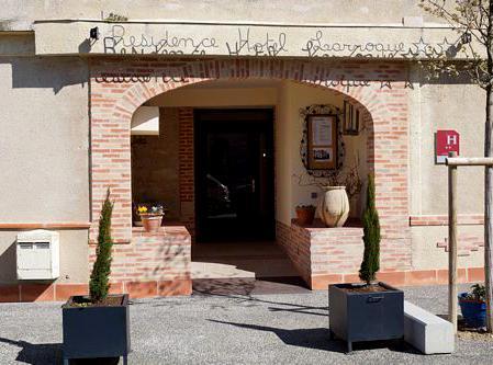 Hôtel Résidence Larroque Caussade Exterior foto